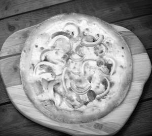 Onion Pizza 9 Inches