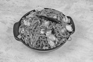 Chicken Schezwan Noodles