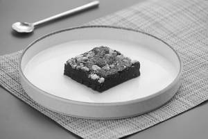 Eggless Walnut Brownie(65g)(1pc)