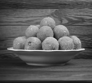 Besan Dry Fruit Laddu Desi Besan Dry Fruit Ladoo Desi Ghee [Kg]