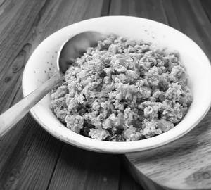 Hot Pepper Egg Bhurji (4 Eggs)
