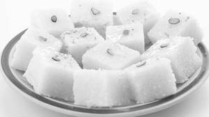 White Nariyal Barfi [Kg]