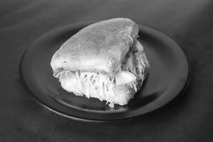 Garlic Tadka Vadapav