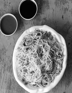 Veg Hakka Noodles