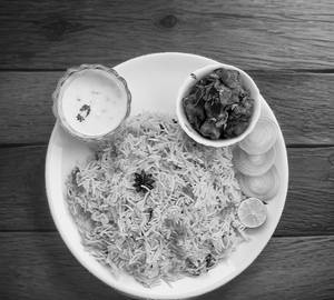 Bagara Rice With Chicken Fry (Half)