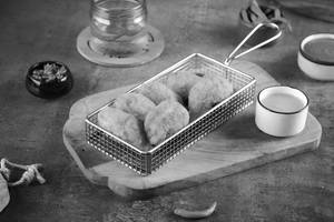 Paneer Kurkure Momos (6 Pcs)