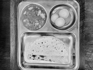 Roti With Sabji