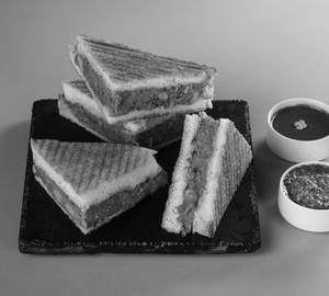 Aloo Mattar Grill Sandwich