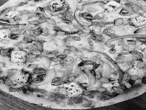 Pesto Flame Pizza