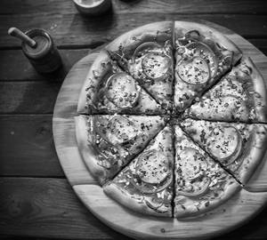 Small Schezwan Pizza 7inch