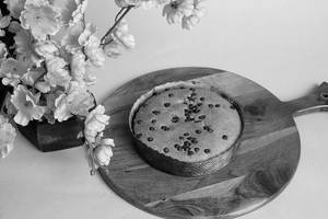 Vanilla Chocochip Round Dry Cake (250 G)