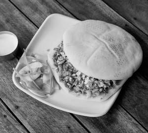 Kuboos Plate Shawarma