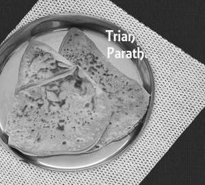 Triangular paratha