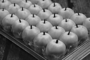 Khoyaa Apple