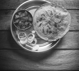 Bajari Rotlo,Mix Sabji, Onion