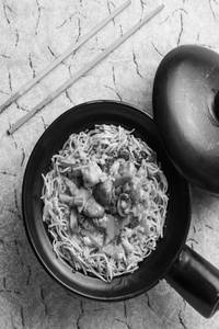 Veg Chilly Garlic Pot Noodles