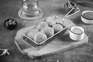 Mix Veg Kurkure Momos (6 Pcs)