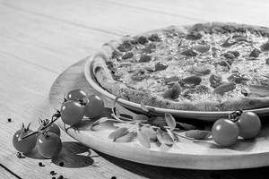 Margherita Cheese Pizza