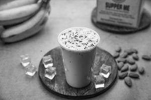 Banana Almond Chia Seed Smoothie