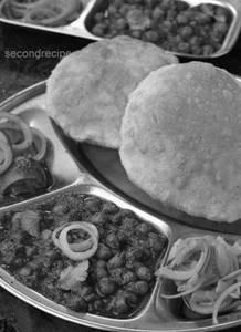 Chola Batura