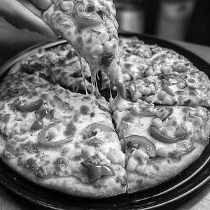 Spicy Veg Pizza