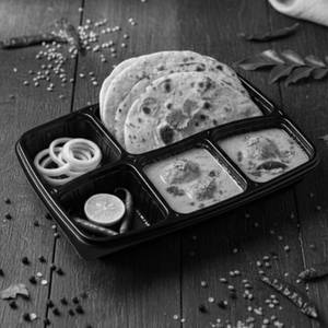 Kadhi Pakoda Plus Roti