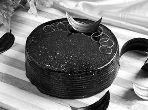 Rich Chocolate Truffle Cake