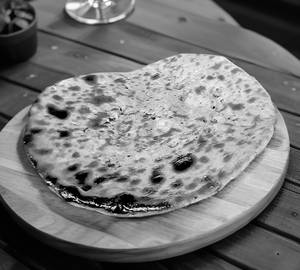Aloo Paratha With Tea