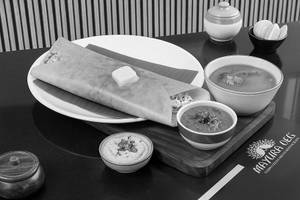 Butter Paneer Dosa