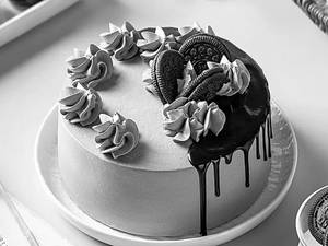Oreo Truffle Cake
