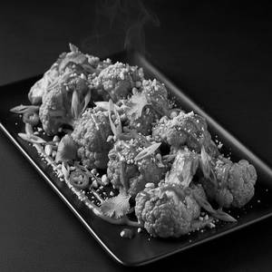 Thai Peanut Cauliflower Wings