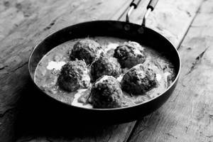 Hare Matar aur Paneer ke Nazuk Kofta