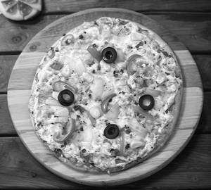 Veggie Corn Pizza