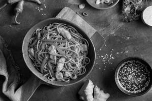 Chicken Schezwan Noodles (small)