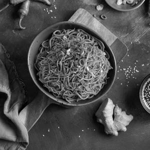 Veg Chilli Garlic Noodles (small)