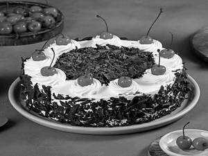 Black Forest Eggless Cake