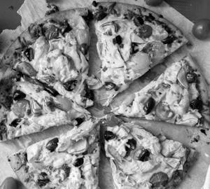 Pesto Pizza Non-veg