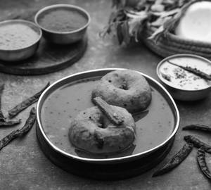 Sambar vada [2 pieces]