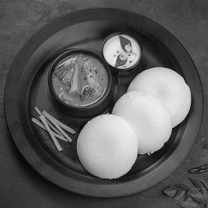 Idli Sambar [3 Pieces]