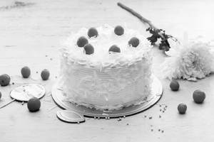 Egglesswhite Forest Cake [1.25pound]                                                