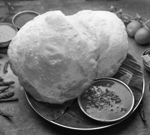 Chola bhatura