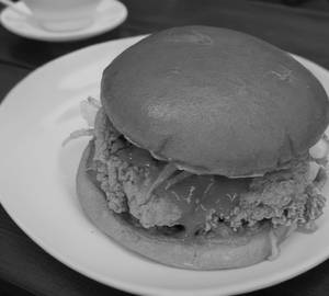 Peri peri chicken burger