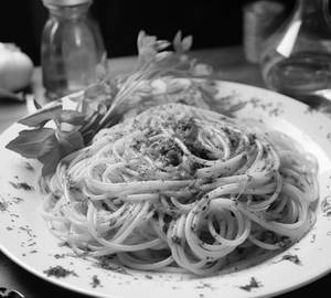 Aglio E Oilo Pasta