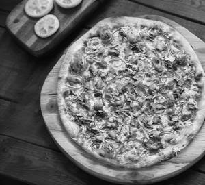 Chicken Pesto Pizza