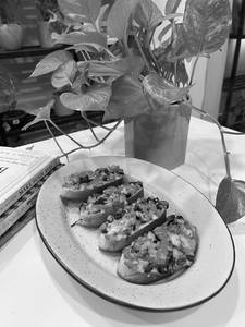 Tomato Olive Bruschetta