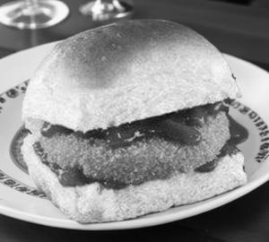Crunchy Vada Pav