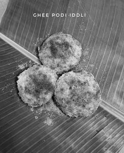 Ghee Podi Idli (3 Pcs)