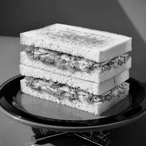 Harissa Chicken Sando