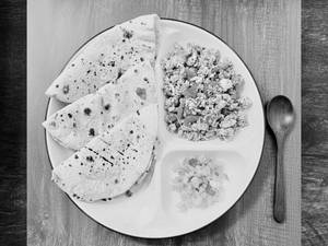 Egg Bhurji With Roti