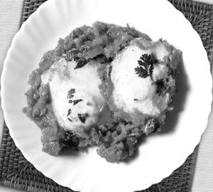 Chapati [2 piece] with Egg omelette curry